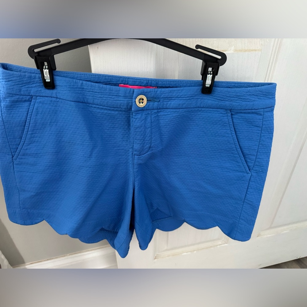 Lilly pulitzer buttercup short sz 12 excellent condition